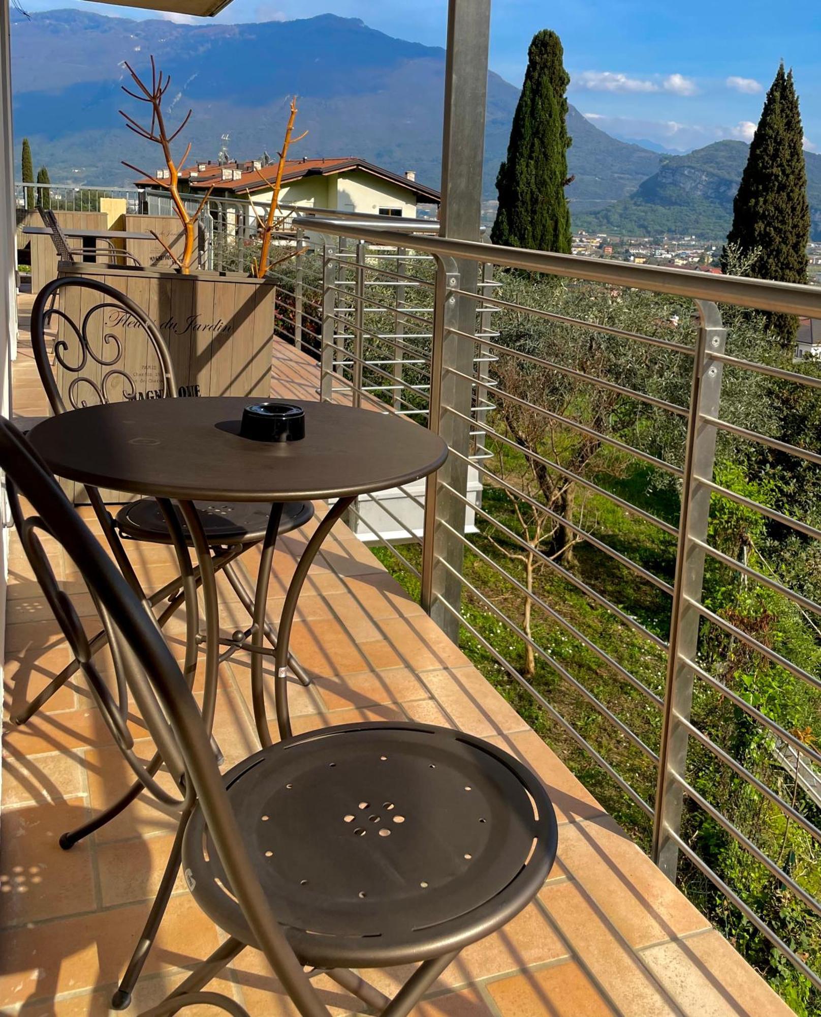 View & Chill Apartment Рива-дель-Гарда Екстер'єр фото